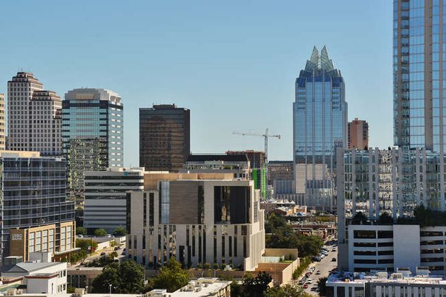 APT-1703 - 300 Bowie St, Condo with 2 bedrooms, 2 bathrooms and 2 parking in Austin TX | Image 26