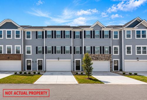 2651 Meigs Dr, Columbus, OH, 43207-6506 | Card Image