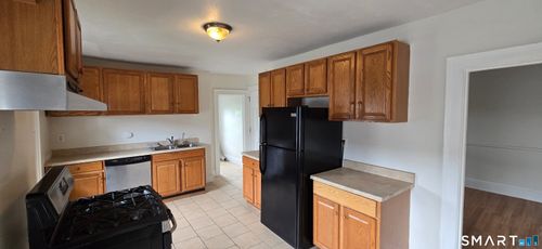 3-479 Broad St, Hartford, CT, 06106-1481 | Card Image