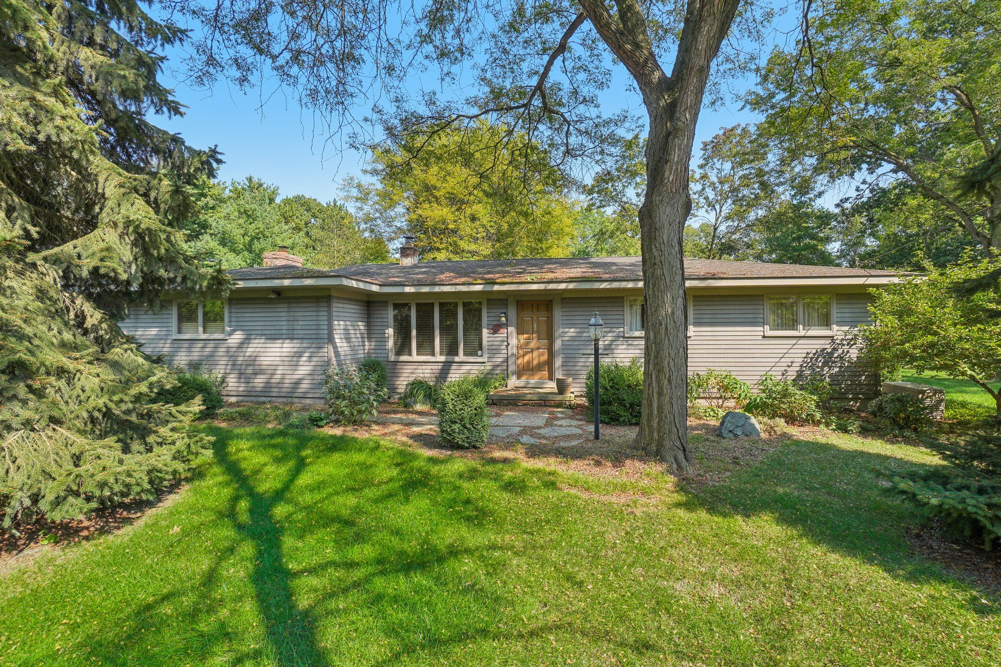 Mount Vernon Rd, Rochester, MI 48306