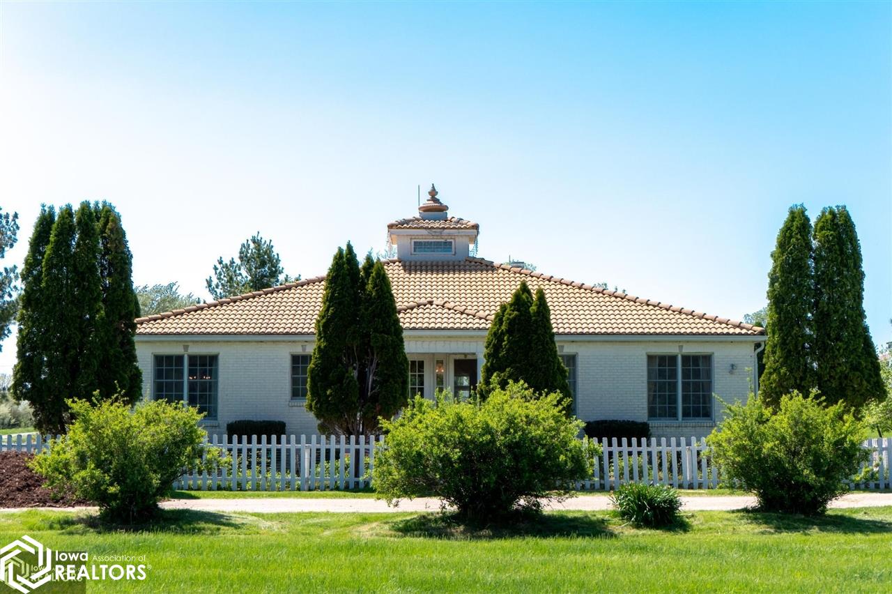 Mansion Dr, Fairfield, IA 52556