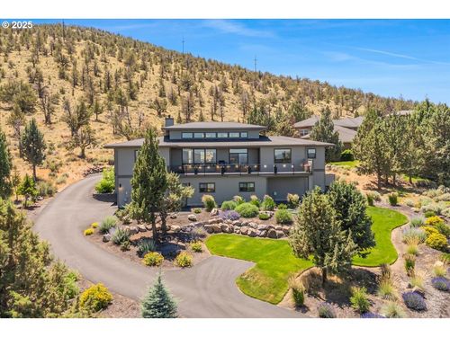 10175 Sundance Ridge Loop, Redmond, OR, 97756-7368 | Card Image