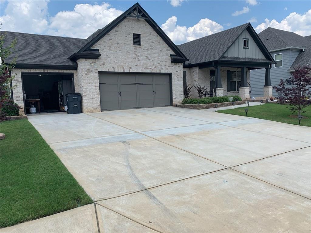 Halletts Peak Pl, Lawrenceville, GA 30044