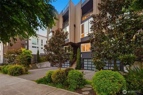 3611 Whitman Ave N, Seattle, WA, 98103-8719 | Card Image