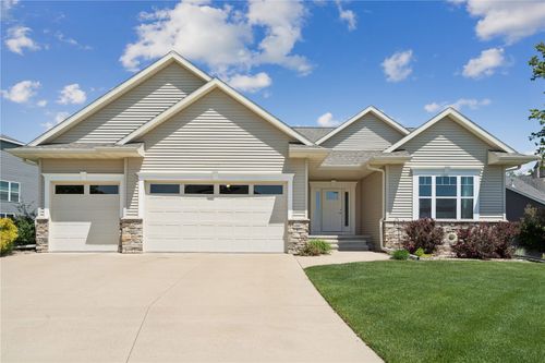 4807 Hay Field Ct Sw, Cedar Rapids, IA, 52404-7397 | Card Image