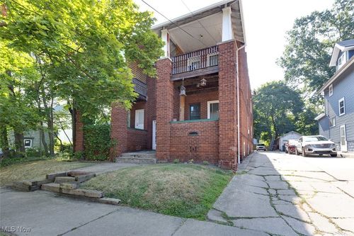 105 Dodge Ave, Akron, OH, 44302-1262 | Card Image