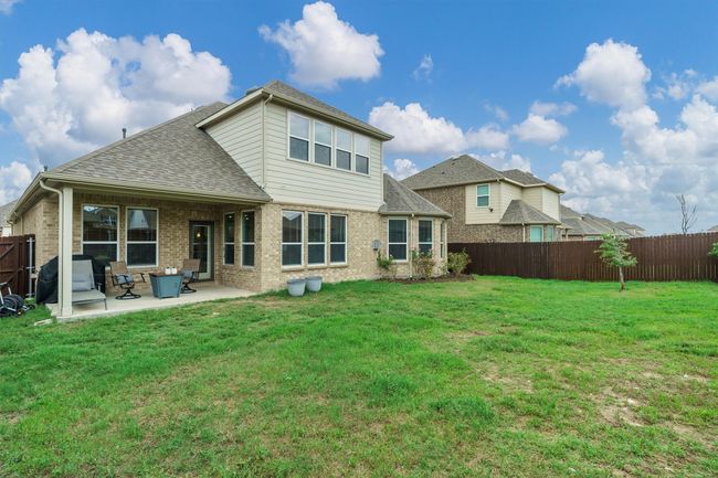 Covered patio is great for escaping the Texas summer heat. | Image 34