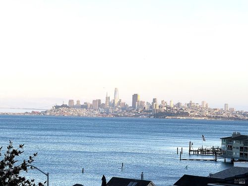 b-304 3rd St, Sausalito, CA, 94965-2438 | Card Image