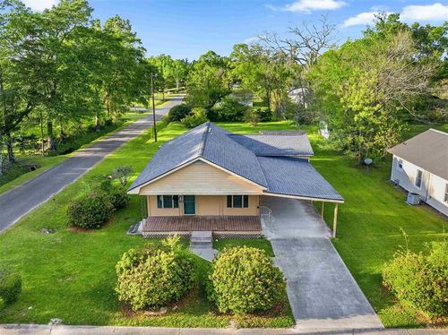 202 Gill St, Dequincy, LA, 70633-3206 | Card Image