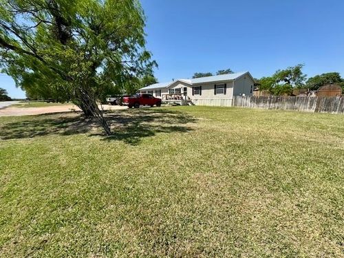 3306 Gardenia St, Kingsland, TX, 78639-3867 | Card Image