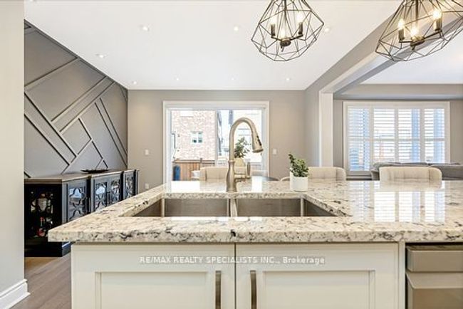 882 Magnolia Terr, House other with 4 bedrooms, 3 bathrooms and 2 parking in Milton ON | Image 8