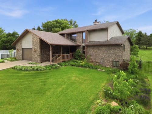 3261 N Silver Ridge Dr, OREGON, IL, 61061-8815 | Card Image