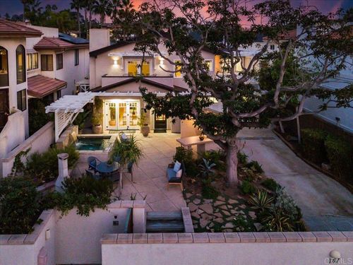 147 4th St, Encinitas, CA, 92024-3210 | Card Image