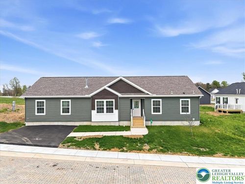3987 Hastings Rd, Walnutport, PA, 18088 | Card Image