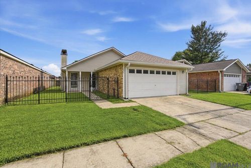 2054 Pecan Ridge Ave, Baton Rouge, LA, 70816-1455 | Card Image