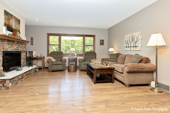 13703 Obrien Rd, House other with 3 bedrooms, 3 bathrooms and 2 parking in Hebron IL | Image 6