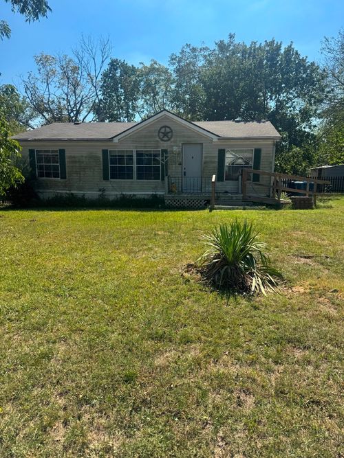 228 E Heron St, Denison, TX, 75021-6639 | Card Image