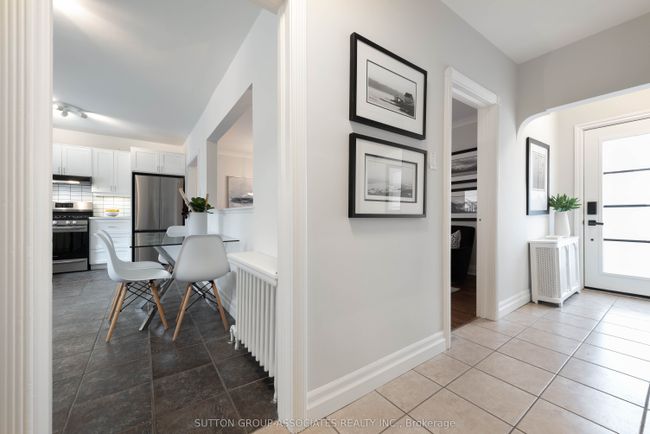 542 Atlas Ave, House other with 3 bedrooms, 2 bathrooms and 2 parking in York ON | Image 22