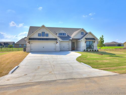 13310 N 60th East Pl, Collinsville, OK, 74021-4926 | Card Image