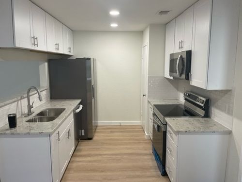 apt-a-516 Cutty Trl, Lakeway, TX, 78734-4818 | Card Image