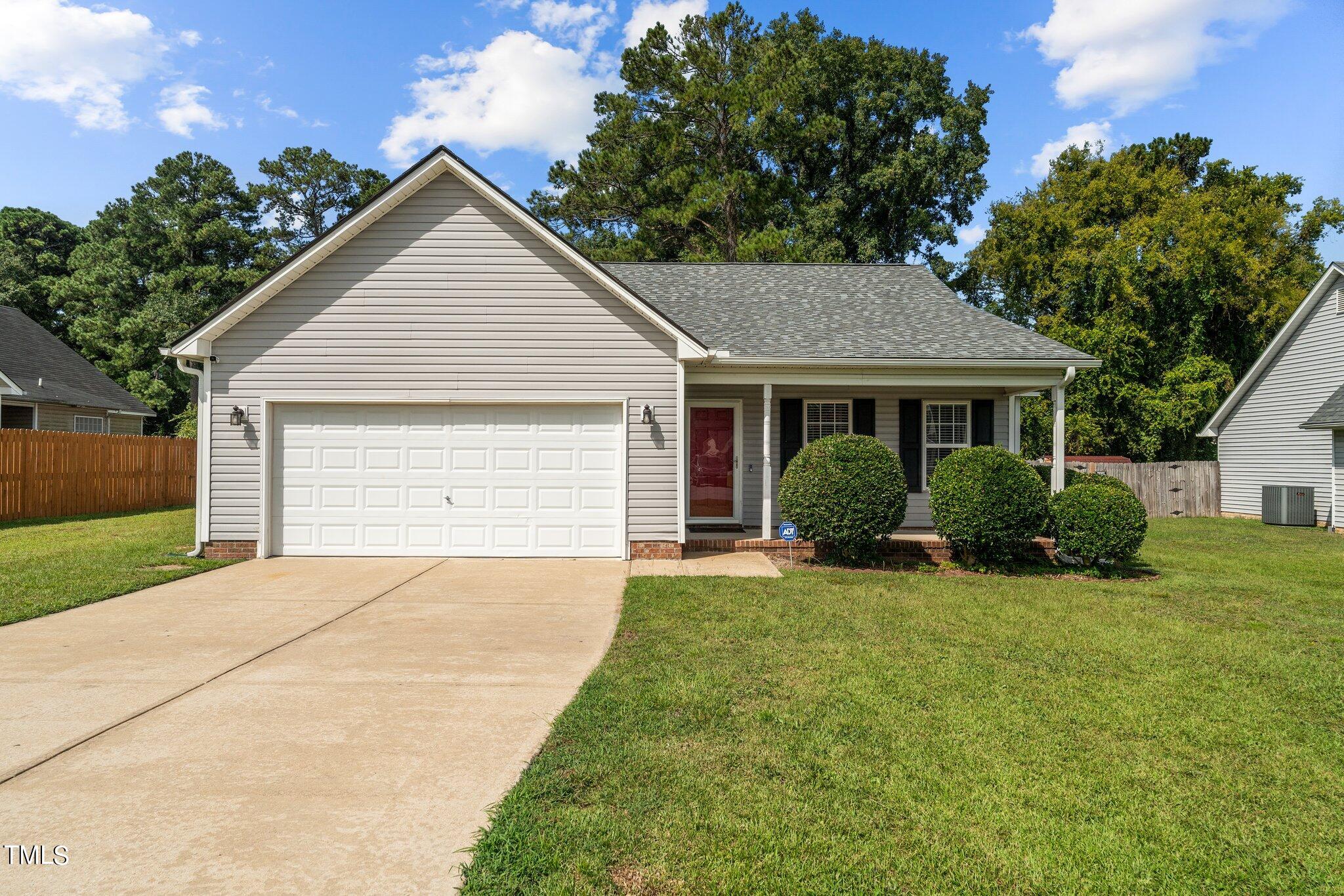 Laurelwood Pl, Fayetteville, NC 28306