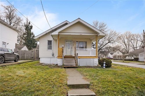 1832 Springfield Center Rd, Akron, OH, 44312-1955 | Card Image