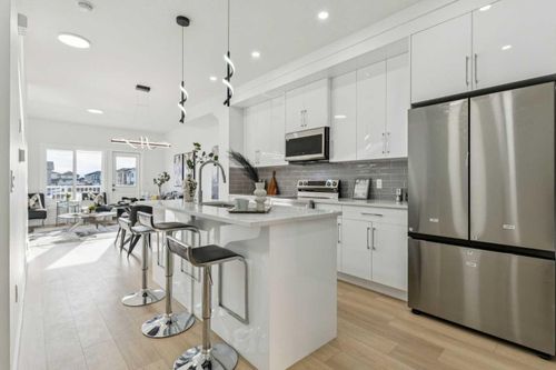 202-95 Saddlecrest Cir Ne, Calgary, AB, T3J5N1 | Card Image