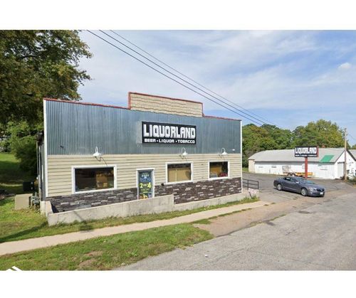624 Angular Street, Burlington, IA, 52601 | Card Image