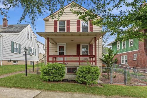 616 Forrest St, Fountain Hill, PA, 18015-4420 | Card Image