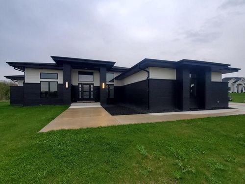 W256S6582 Pheasant Drive, VERNON, WI, 53189 | Card Image