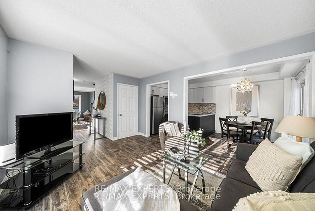 9 Carpendale Cres, House attached with 3 bedrooms, 2 bathrooms and 2 parking in Ajax ON | Image 16