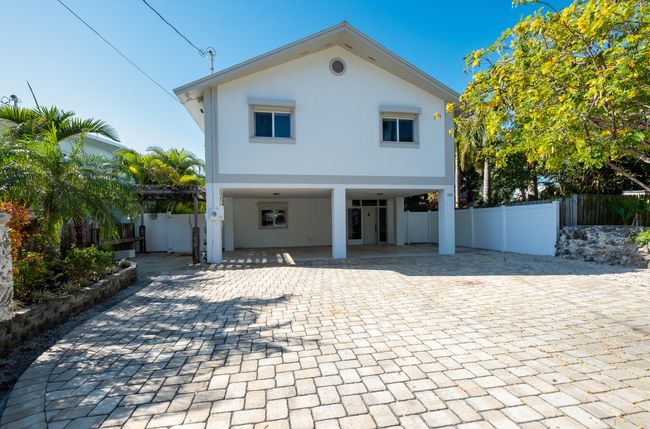 Front | Image 37