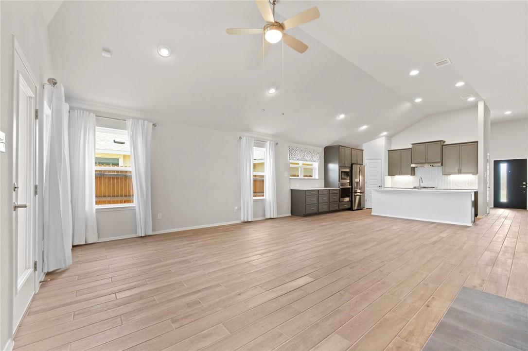 Residential Lease in Bastrop 3