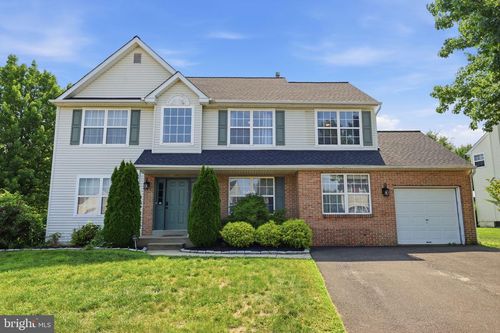 707 Ford Ave, Langhorne, PA, 19047-5877 | Card Image