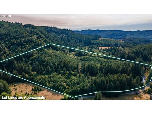 300-0 Sitkum Ln, Myrtle Point, OR, 97458 | Card Image