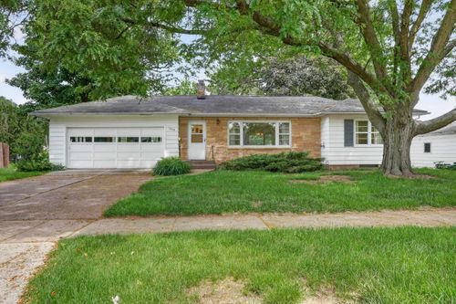 1940 Merner Ave, Cedar Falls, IA, 50613-3556 | Card Image