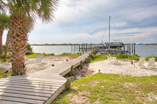 201-100 Fort Pickens Rd, Pensacola Beach, FL, 32561-2052 | Card Image