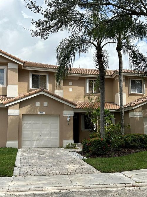 15851-15851 Sw 10th St, Pembroke Pines, FL, 33027-2241 | Card Image