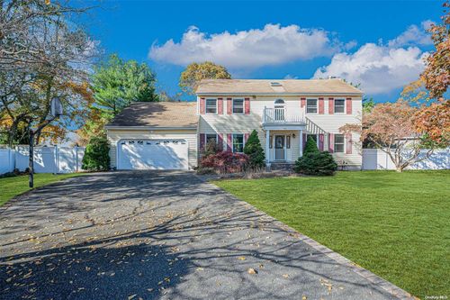 99 S Washington Ave, Centereach, NY, 11720-4046 | Card Image