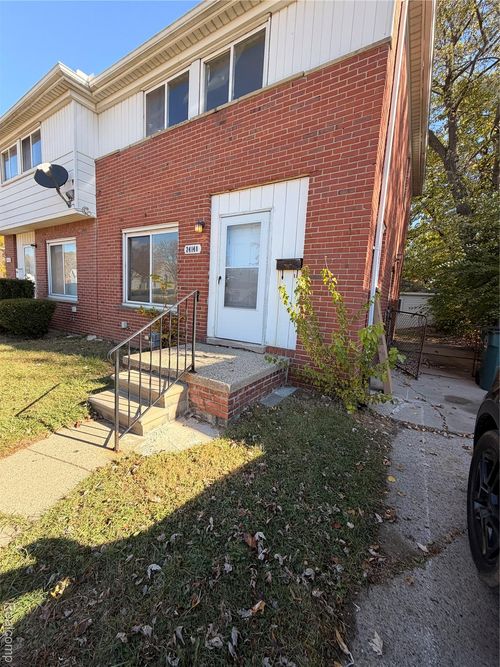 24140 Coolidge Hwy, Oak Park, MI, 48237-1694 | Card Image