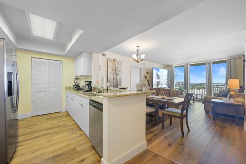 1412-19501 W Country Club Dr, Aventura, FL, 33180-2471 | Card Image