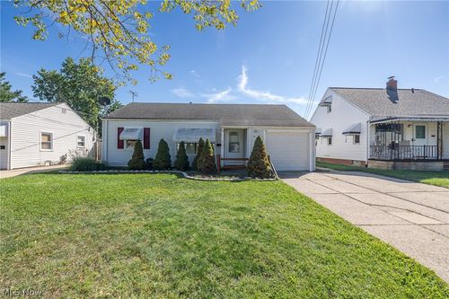 6117 Ira Ave, Brooklyn, OH, 44144-3851 | Card Image