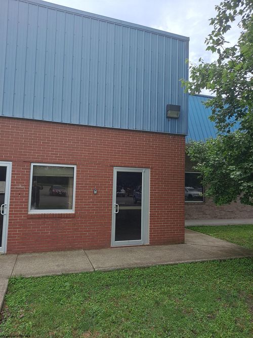 501 Wilson Ln, Elkins, WV, 26241-5216 | Card Image