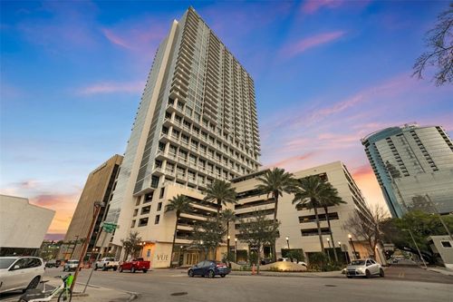 4a-5-150 E Robinson St, Orlando, FL, 32801-1695 | Card Image