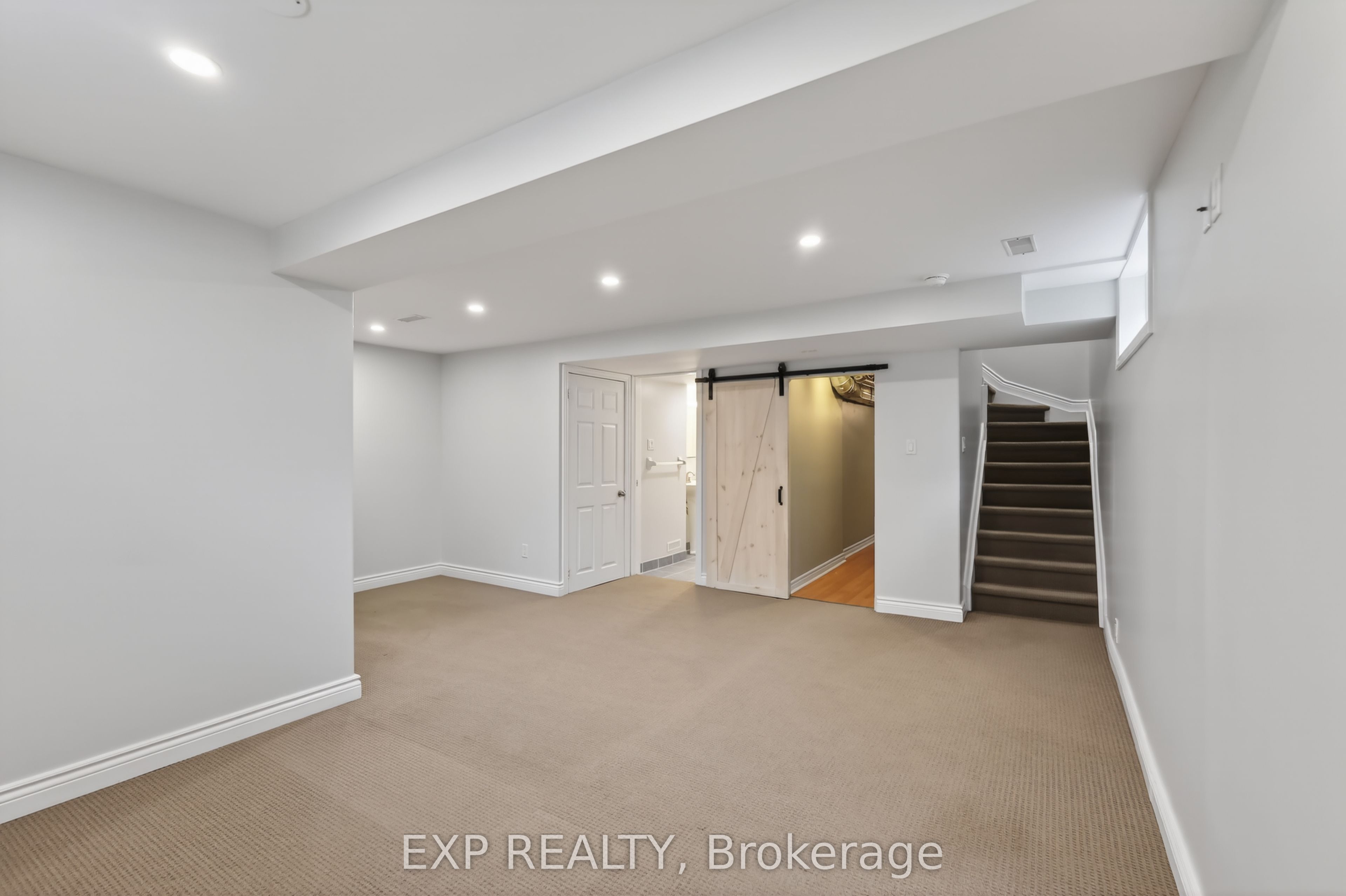 Residential in Barrhaven 2