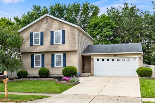 8343 Seabright Dr, Powell, OH, 43065-9575 | Card Image