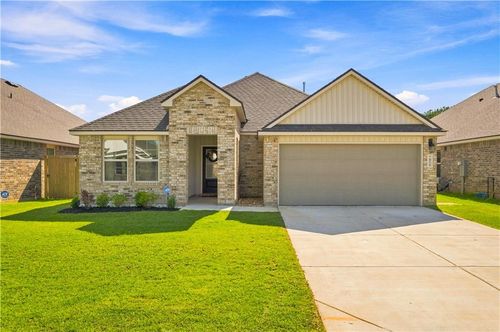 7030 Bexley Ct, Alexandria, LA, 71303-4068 | Card Image