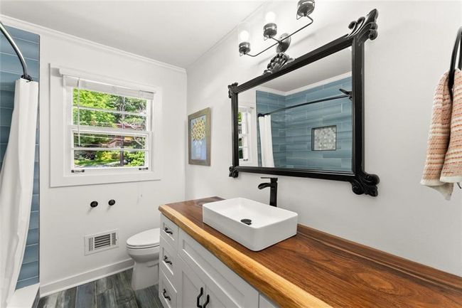 6875 Sunny Brook Ln, House other with 3 bedrooms, 2 bathrooms and 2 parking in Sandy Springs GA | Image 24