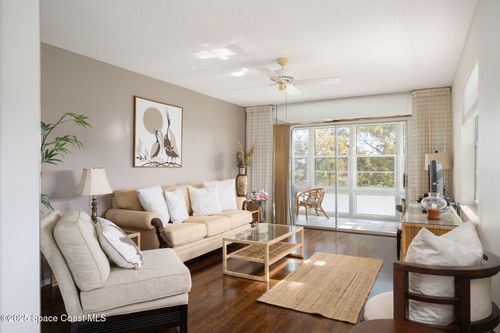 201-40 Vista Gardens Trl, Vero Beach, FL, 32962-1804 | Card Image