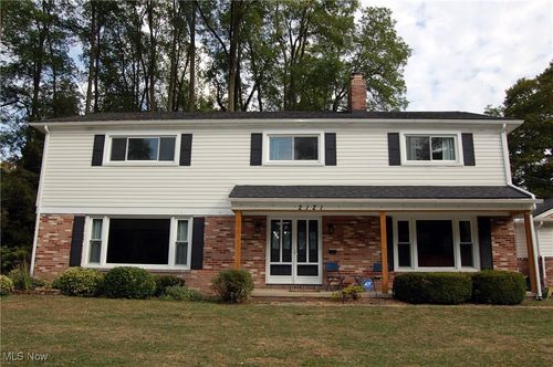 2121 Brookshire Rd, Akron, OH, 44313-5359 | Card Image